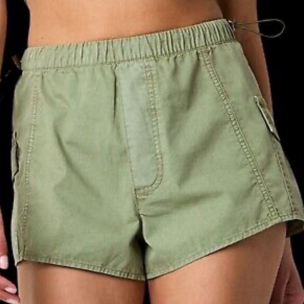 Arizona Jeans Co low-rise cargo shorts 2.5 in Size XXL